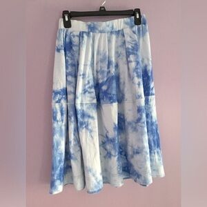 Adorable girls type dye skirt